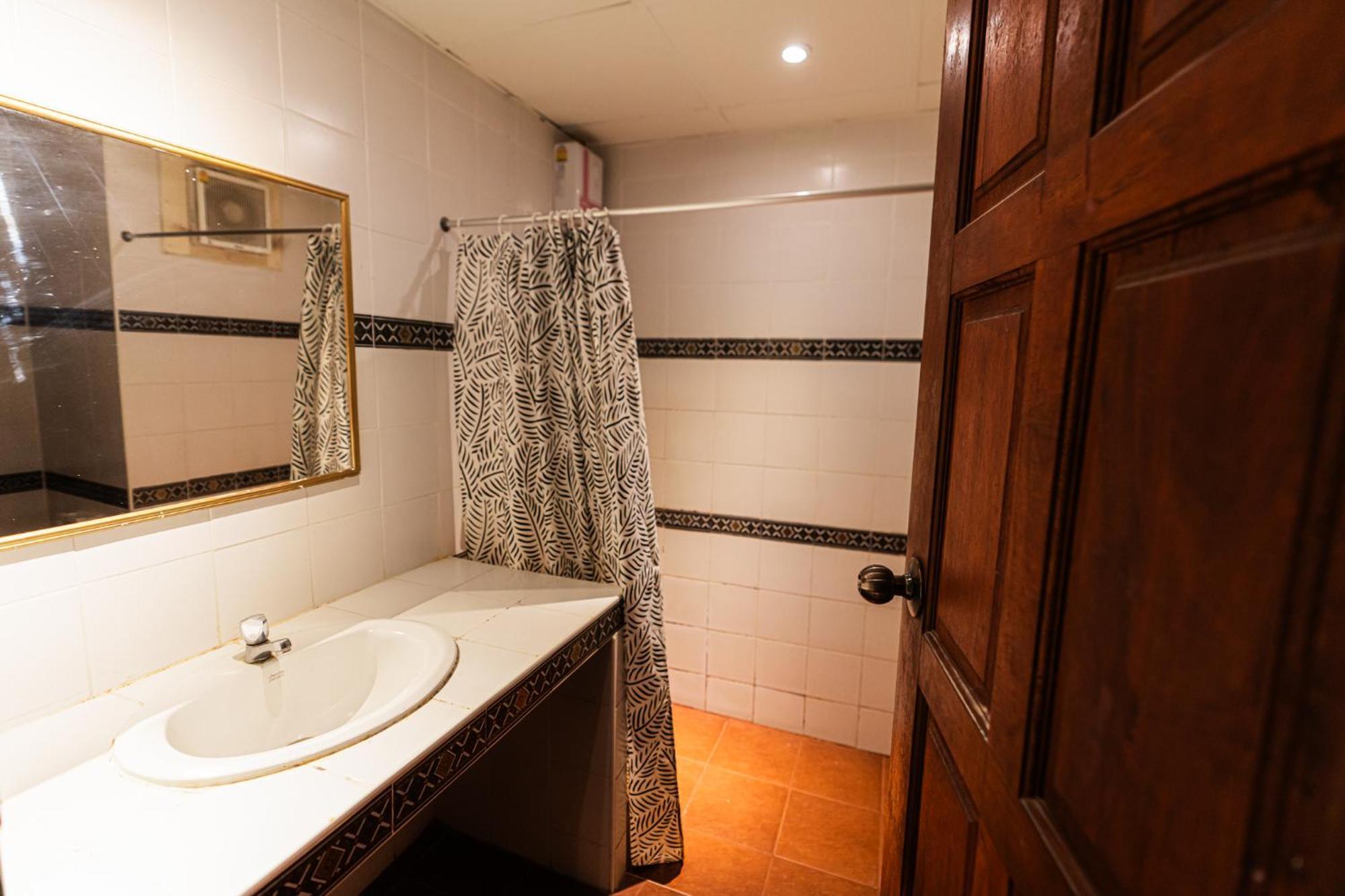 צ'יאנג סאן A Hotel Budget מראה חיצוני תמונה